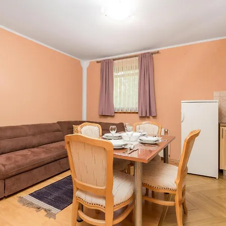 Appartement Amazing In With Sauna Vrbovsko